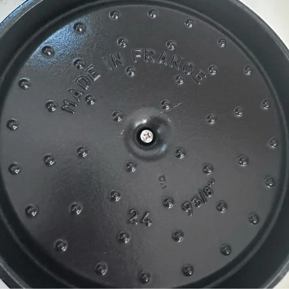 Le Creuset STAUB #24 4qt 9-3/8” Cast Iron Dutch Oven Turquoise - Made In France - Picture 8 of 8